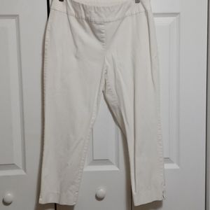 White Capri pants